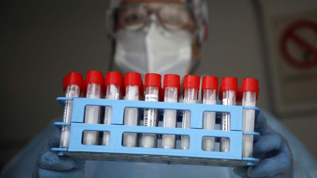 Chile sumó 6.418 nuevos casos de Covid-19: Infecciones han caído 26% en dos semanas