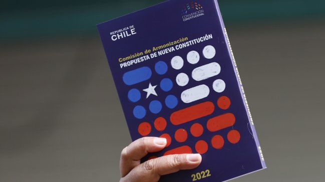 Demócratas de EE.UU acusan a redes de permitir desinformar sobre el proceso constitucional