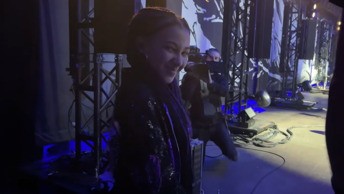 [Video] Nandi Bushell mostró el backstage de su participación en el ...