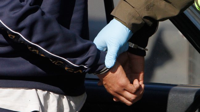 Hombre fue detenido tras apuñalar a ladrón que le robó el celular