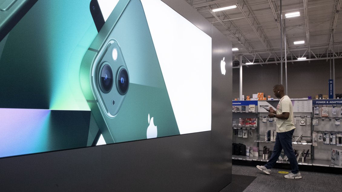 Brasil le prohibió a Apple vender sus iPhone sin cargador