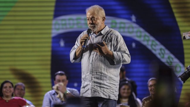 Lula sigue favorito en Brasil con 13 puntos de diferencia sobre Bolsonaro