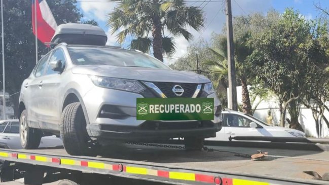 Recuperan vehículo robado a familia en violento asalto en Curicó: Dos detenidos