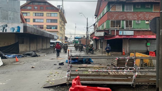 Intento por recuperar el centro de Puerto Montt terminó con dos mujeres detenidas y una carabinera herida