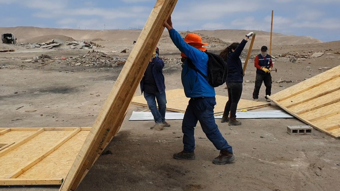 Bienes Nacionales recupera terrenos fiscales ocupados de manera irregular en Arica y Antofagasta