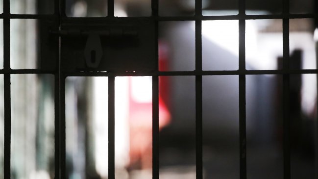   Gendarmería ha identificado más de 100 bandas delictuales que operan dentro de las cárceles del país 