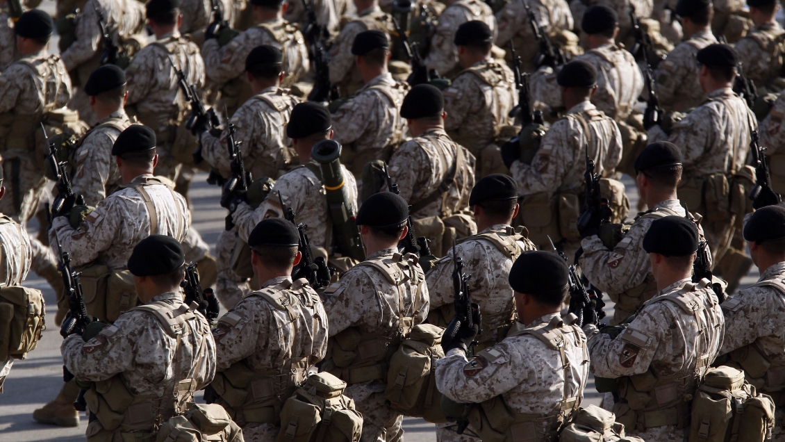 Fraude en el Ejército: Ministra Rutherford procesó a cinco exgenerales por malversación de caudales públicos