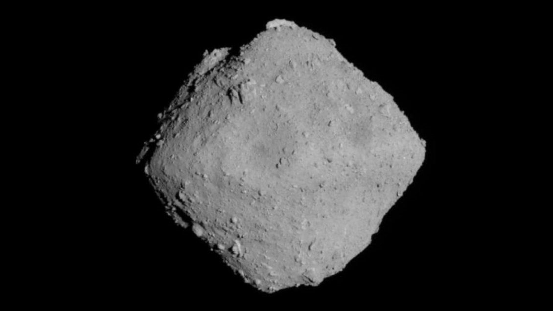 Agua carbonatada y materia orgánica en remoto asteroide refuerzan hipótesis sobre el origen de la vida en la Tierra