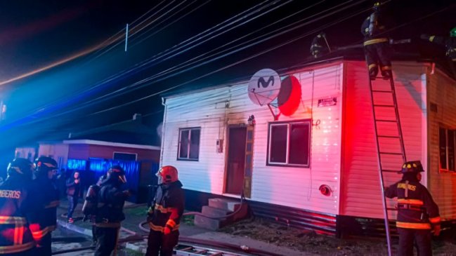  Incendio afectó a vivienda en el sector Río de la Mano de Punta Arenas  