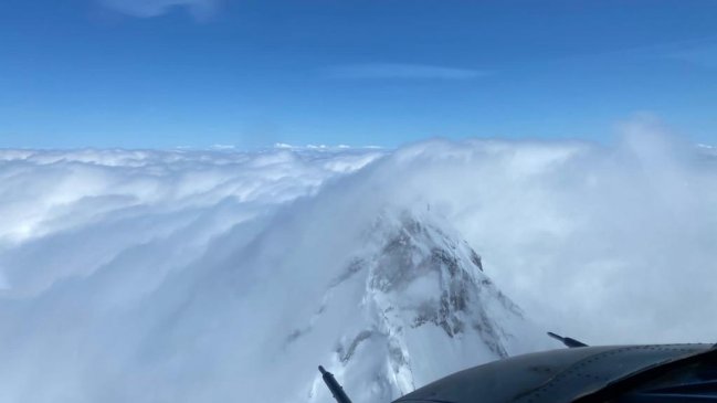 Rescatan a uno de los tres militares extraviados en el Volcán Puntiagudo