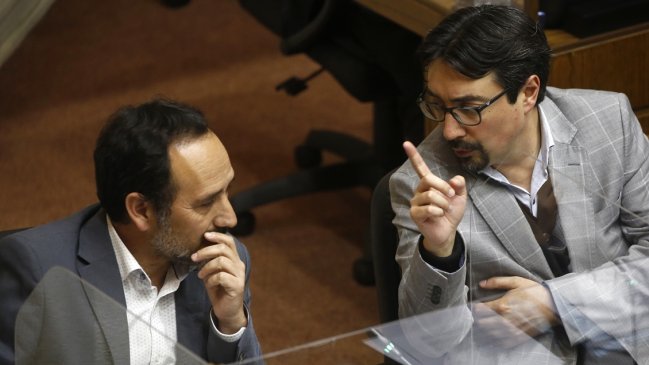 Apruebo Dignidad logró postergar votación del TPP-11 en el Senado