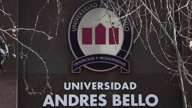 UNAB Concepción se querelló por caso de estudiantes que contrataron a tercero para rendir pruebas online