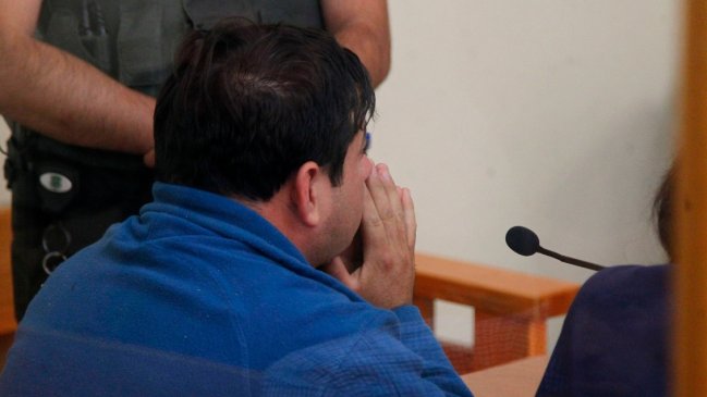 Tribunal rebajó pena de cárcel de exsargento de la Armada condenado por violación reiterada de su hija