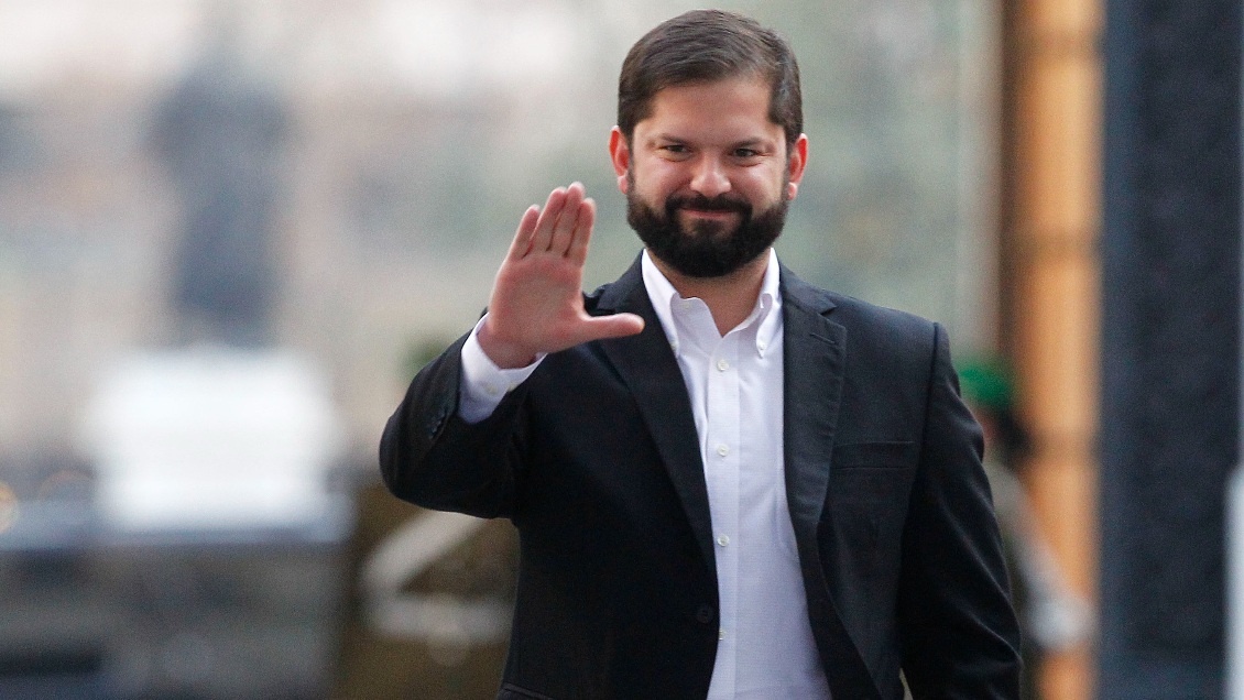 Boric llegó a Atacama para conmemorar el Día Nacional del Medio Ambiente en el desierto florido