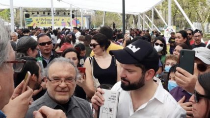  Presidente Boric realizó sorpresiva visita a la Primavera del Libro  