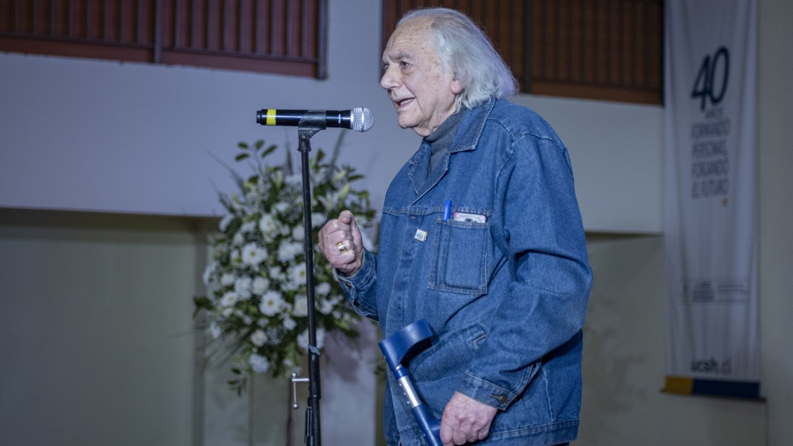 Claudio de Girólamo recibió distinción por su labor social con el arte