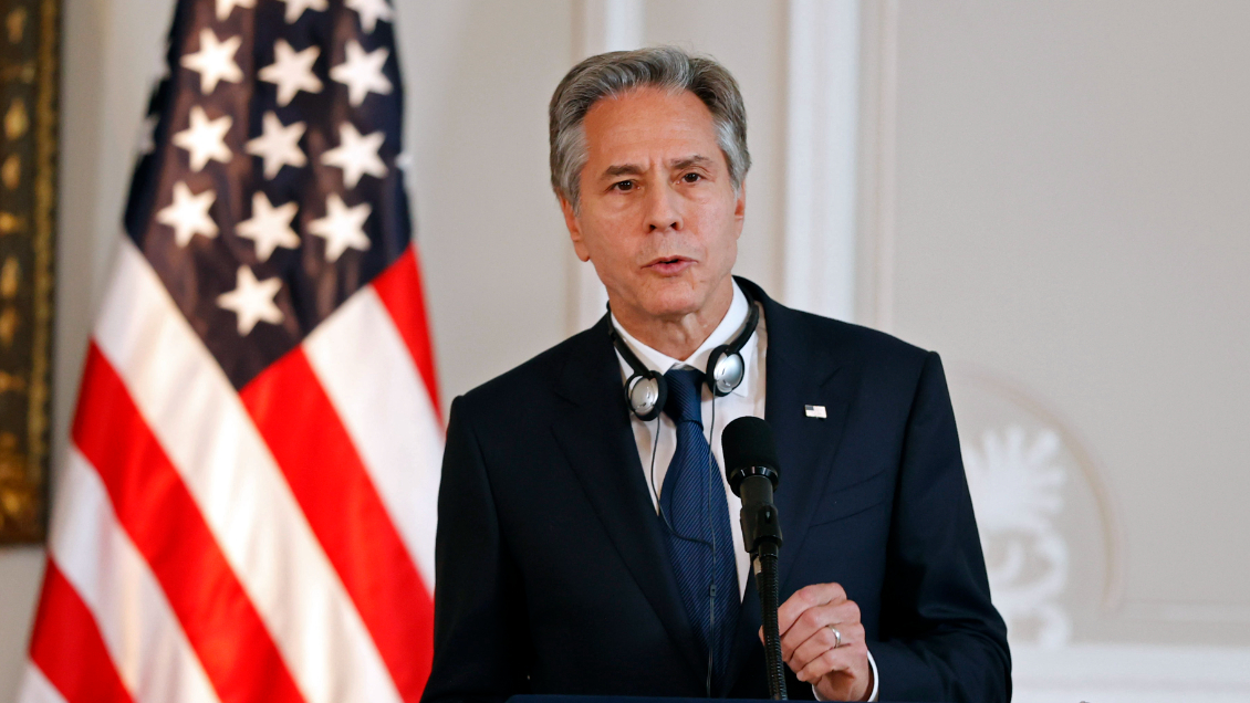 Canciller estadounidense llegó a Chile y este miércoles se reúne con Boric