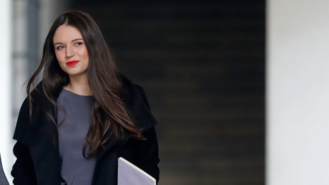 Irina Karamanos inició traspaso para acabar con el rol institucional de primera dama