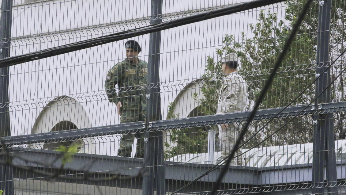Nuevos incidentes afuera del INBA y ataques al vecino cuartel del Ejército