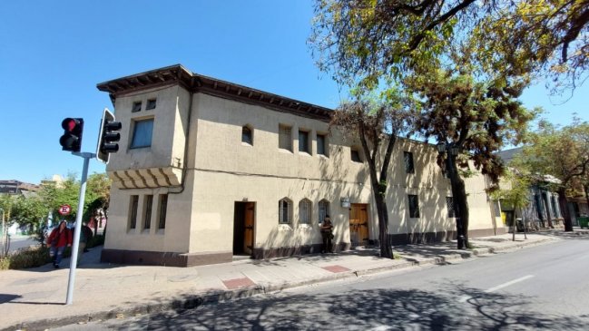 Drogas y disparos: Encuentran muerta a una mujer en la habitación de un motel en Santiago