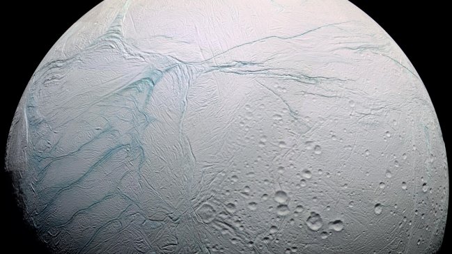   Científicos encuentran nueva evidencia de habitabilidad en luna de Saturno 