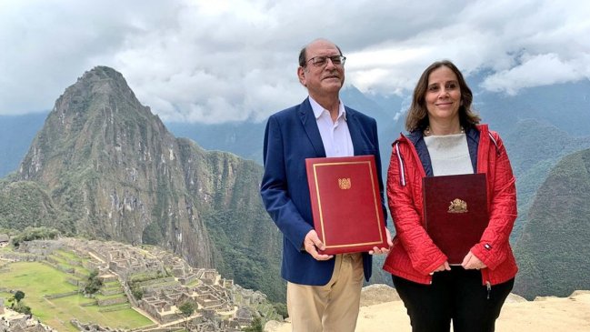 Perú y Chile celebran el poema que Pablo Neruda dedicó a Machu Picchu