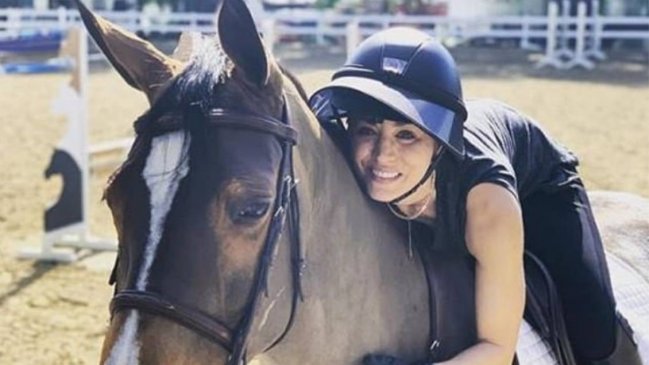 Kaley Cuoco casi sufre la amputación de su pierna por accidente en caballo