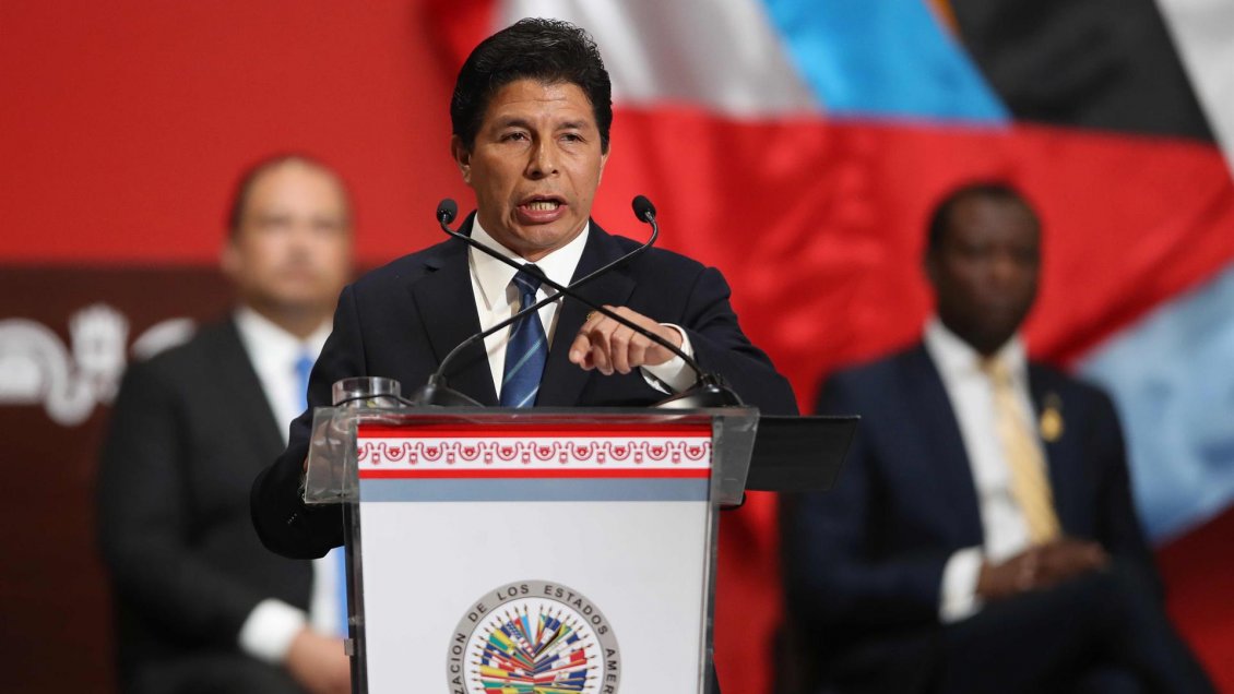 Fiscalía peruana denuncia constitucionalmente a Castillo por corrupción