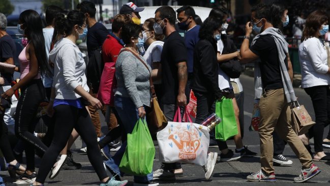 Ventas del comercio acumulan cuatro meses de caídas en Valparaíso, Biobío y La Araucanía