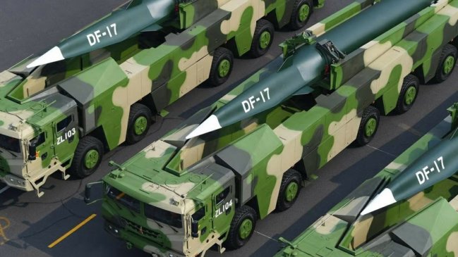 Ejército chino trabaja en vehículos lanzamisiles 