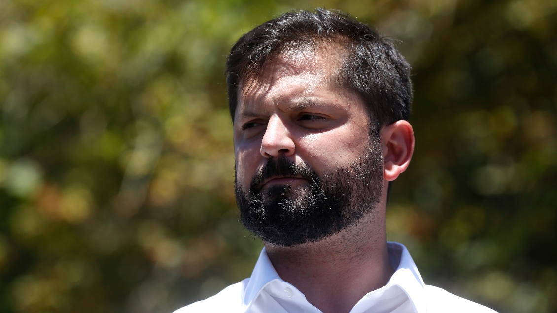 Cadem: Popularidad del Presidente Boric cae seis puntos y se ubica por primera vez bajo el 30%