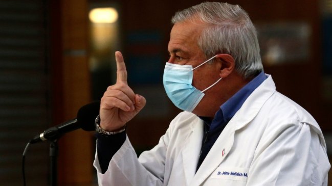 Mañalich: Reponer la mascarilla en el transporte público podría ser suficiente para controlar el alza de casos