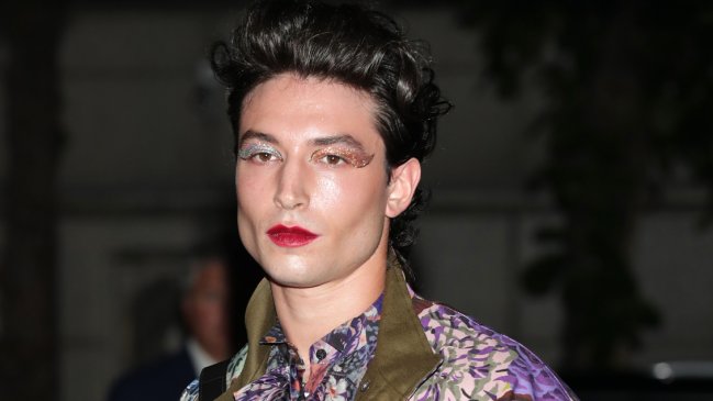Ezra Miller descarta cargos por robo y arriesga hasta 26 años de cárcel