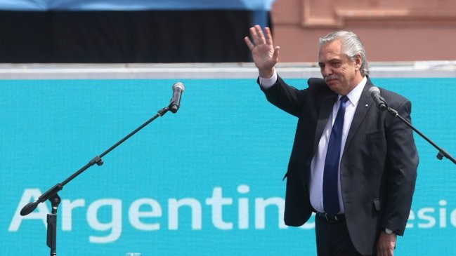 Presidente argentino defendió su gestión al celebrar el día del peronismo