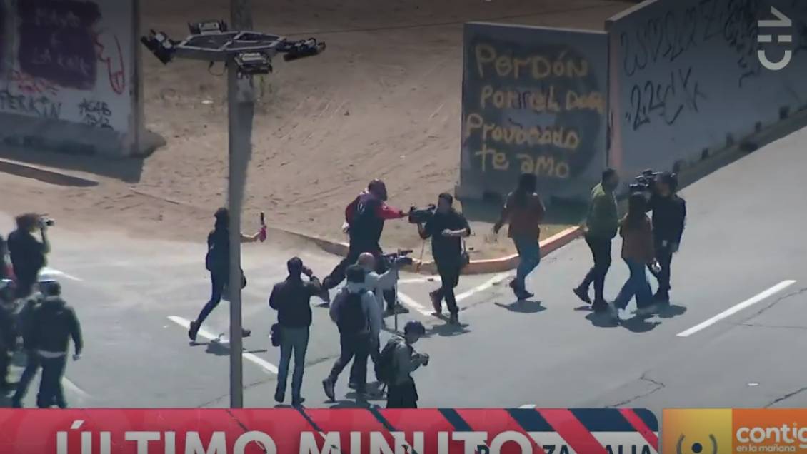 Agreden a camarógrafo y periodista de 
