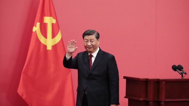  Xi presentó a la nueva cúpula china, en la que sus fieles coparon todo el poder  