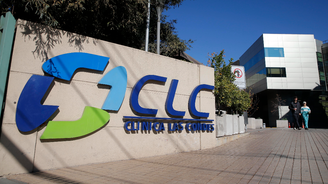 Oncólogo acusado de abusos no podrá reincorporarse a Clínica Las Condes