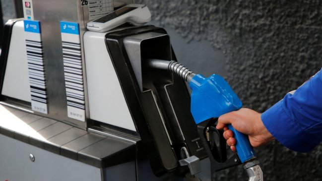 Precio de las bencinas sufrirá una nueva alza este jueves
