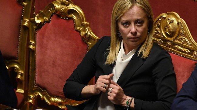 Giorgia Meloni completa con éxito su investidura en el Parlamento italiano