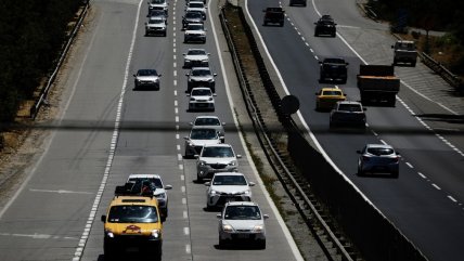  Automovilistas realizan masivo retorno a Santiago tras fin de semana largo  