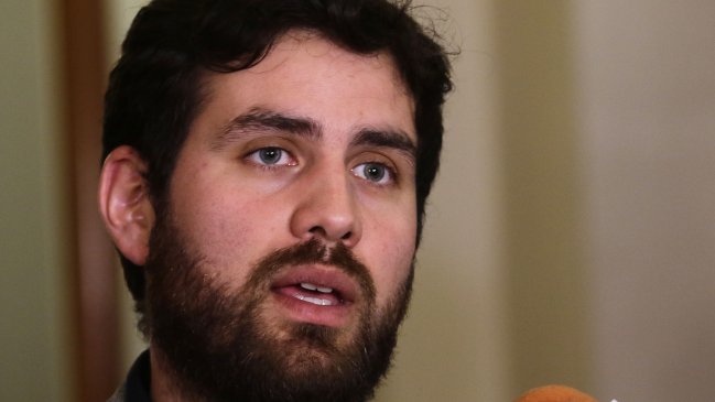 Presidente de Convergencia Social pide debatir la reforma previsional 