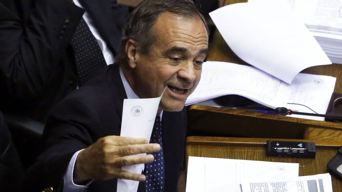 Extimonel Ignacio Walker también renunció a la DC