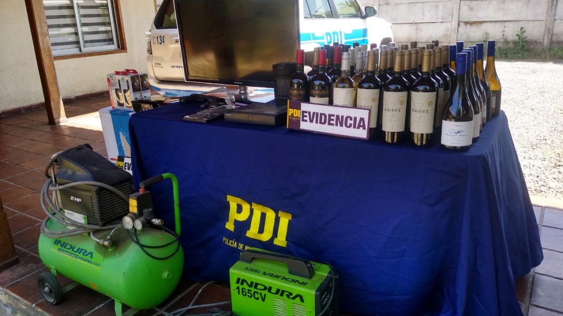 PDI detuvo a ocho personas por robo en hotel de Curicó con 