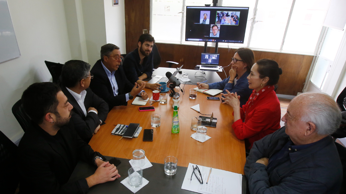 Las dos coaliciones oficialistas se reunieron por primera vez para trabajar como 