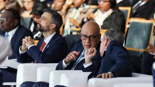 Venezuela considera que diálogo y levantamiento de sanciones son 