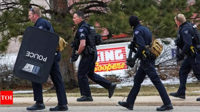 Tiroteo en la Universidad de Virginia dejó al menos tres muertos y dos heridos