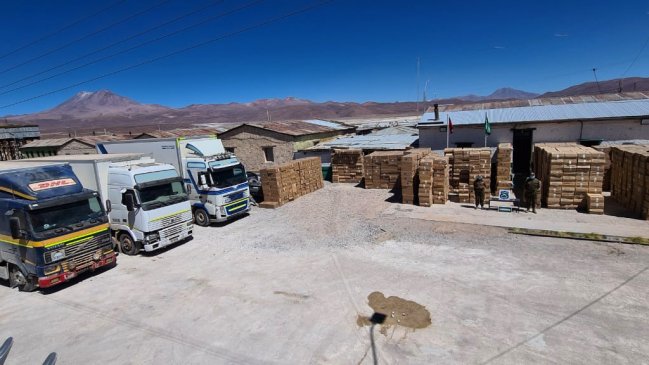 Carabineros interceptó contrabando de más de 800 mil cajetillas de cigarrillos en Ollagüe