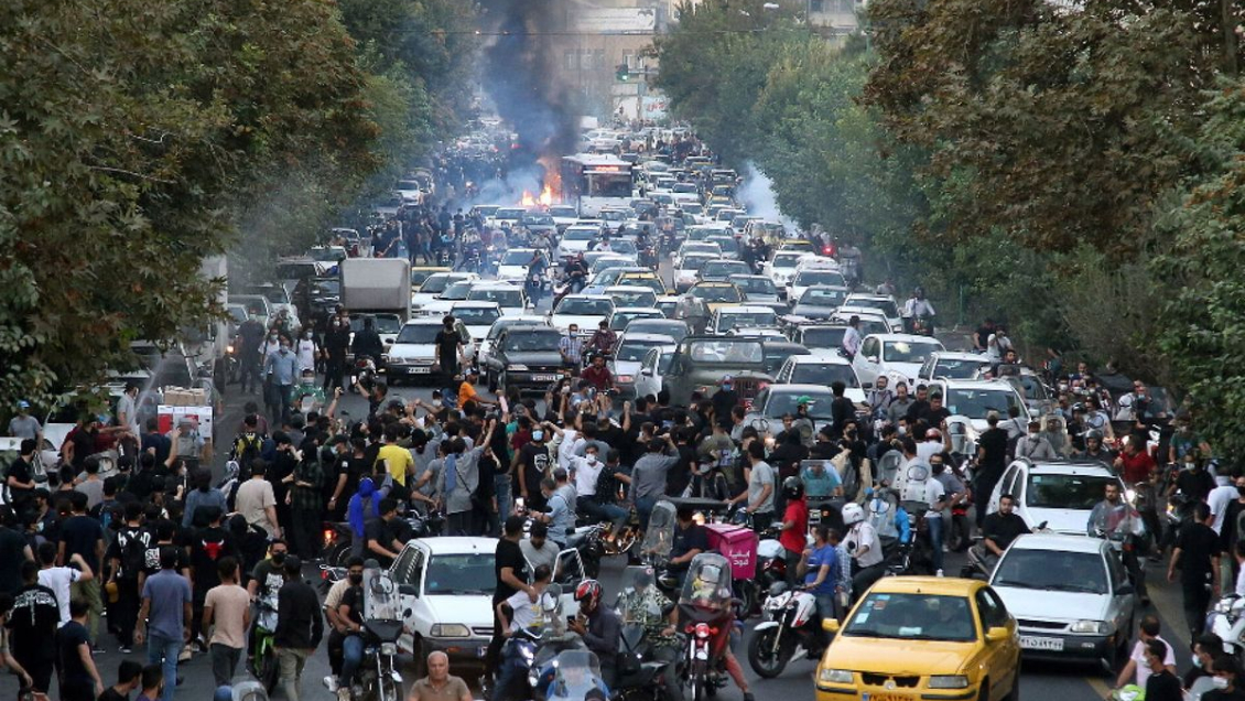 Protestas en Irán: Régimen ordenó la primera ejecución de un manifestante