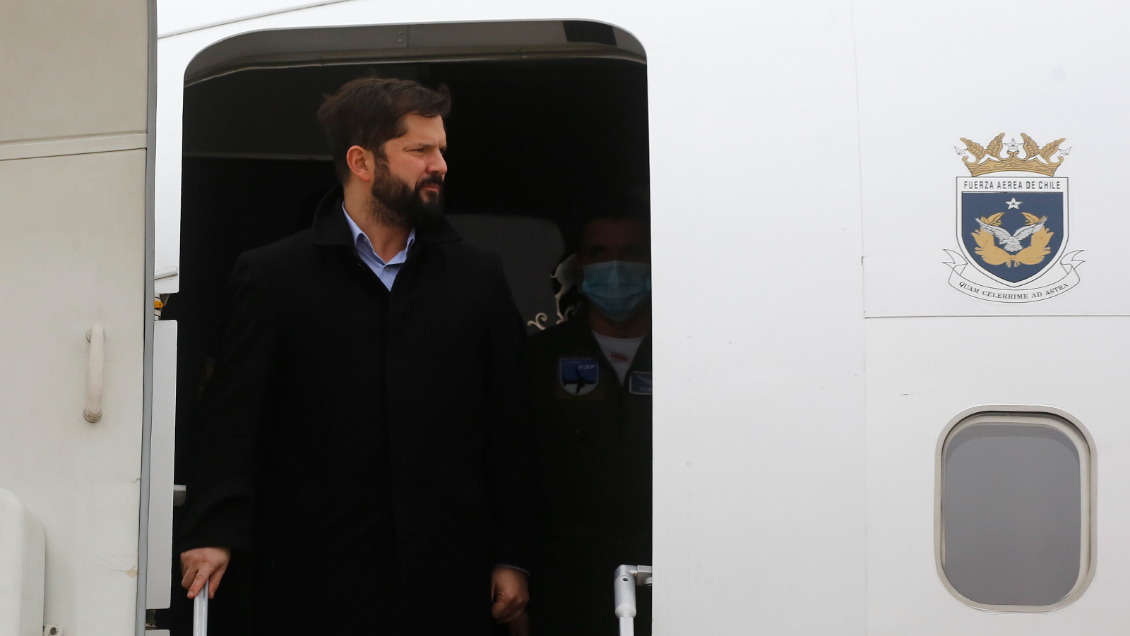 Presidente Boric viaja a su primer foro APEC donde se reunirá con Xi, Biden y Trudeau en Tailandia