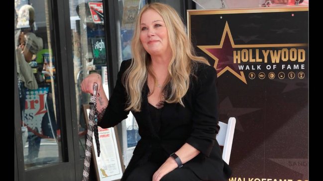 Christina Applegate aparece por primera vez en público desde que reveló grave enfermedad